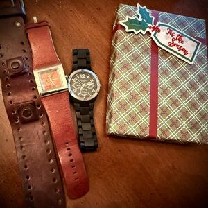 (1) fossil watche (1) DKNY watch (1) leather band for a watch LOT #21